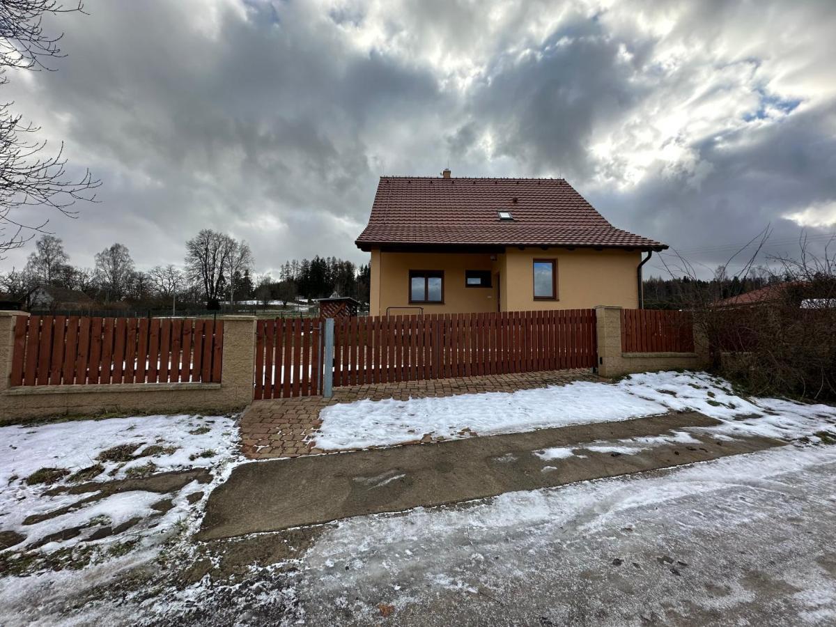 Dum Hermanicky Buitenkant foto
